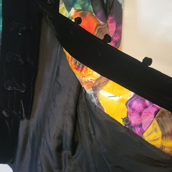 Unique Silky Ink Art Jacket with Velvet Trim - Picture 8 of 15